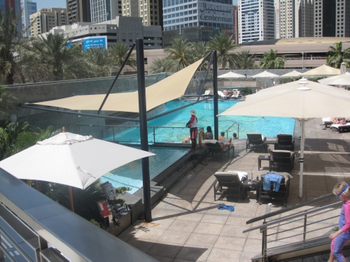 Jumeirah Emirates Towers pool review