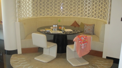 Jumeirah Emirates Towers suite review