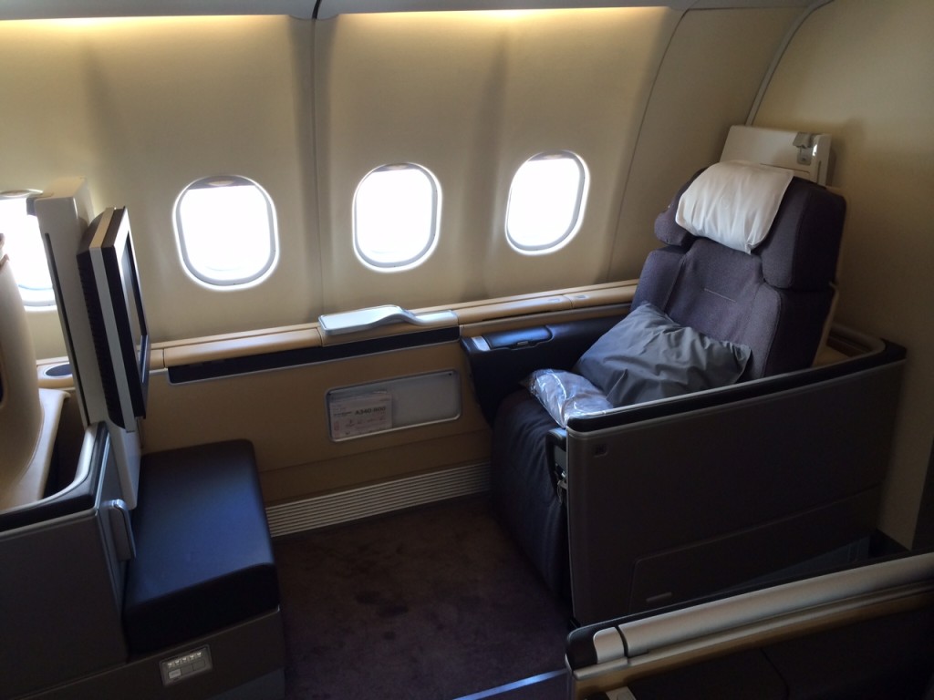 Lufthansa First Class seat A340 review