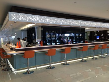 Etihad Premium Lounge Abu Dhabi bar