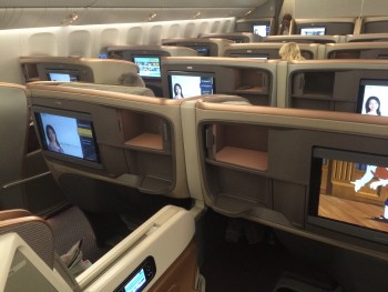 Singapore Airlines Boeing 777-300 business class seat