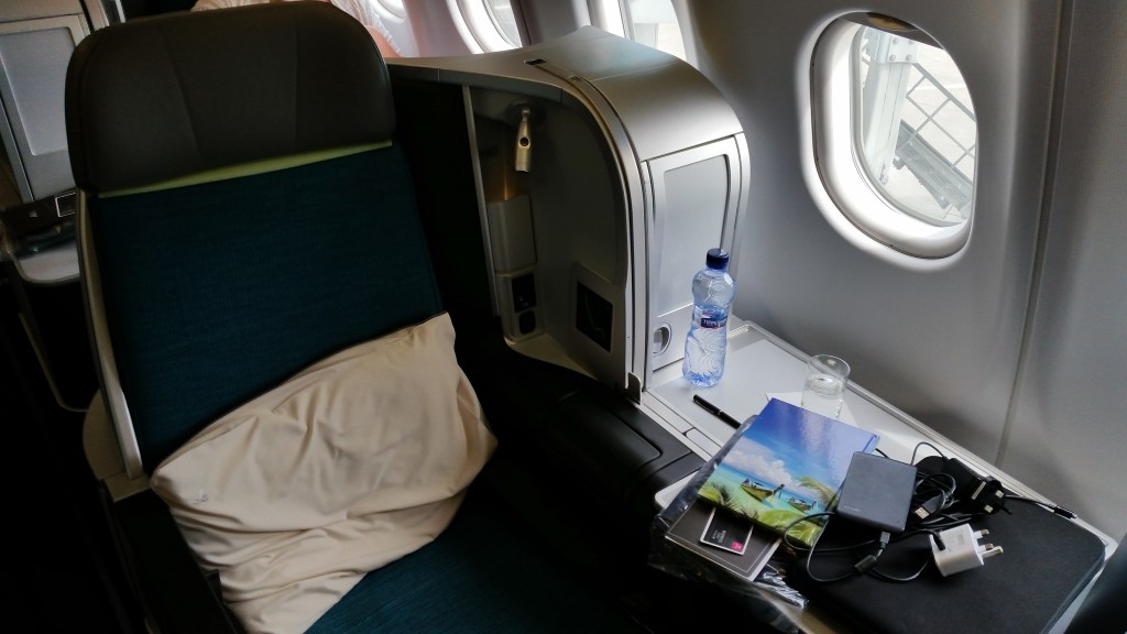 Aer Lingus 3 solo aisle seat