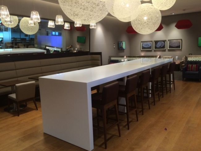 Review: 'The Bar' for British Airways First Class passengers in Dubai