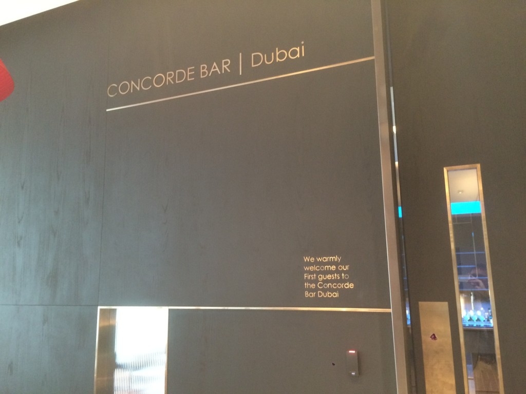 review British Airways lounge and Concorde Bar in Dubai Airport