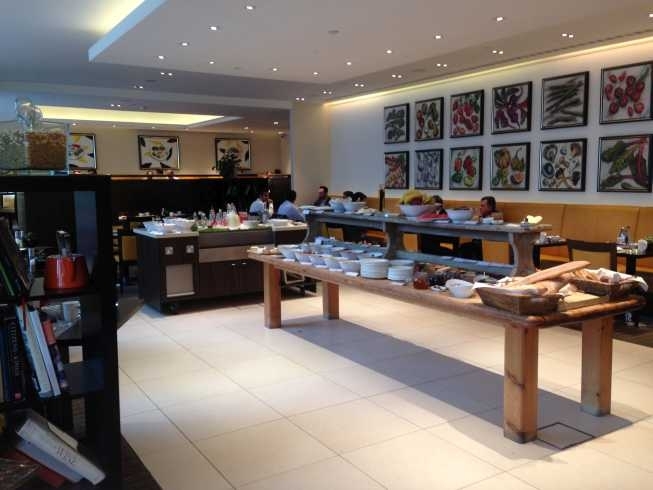 InterContinental Park Lane breakfast room