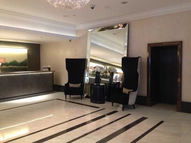 InterContinental Park Lane reception area