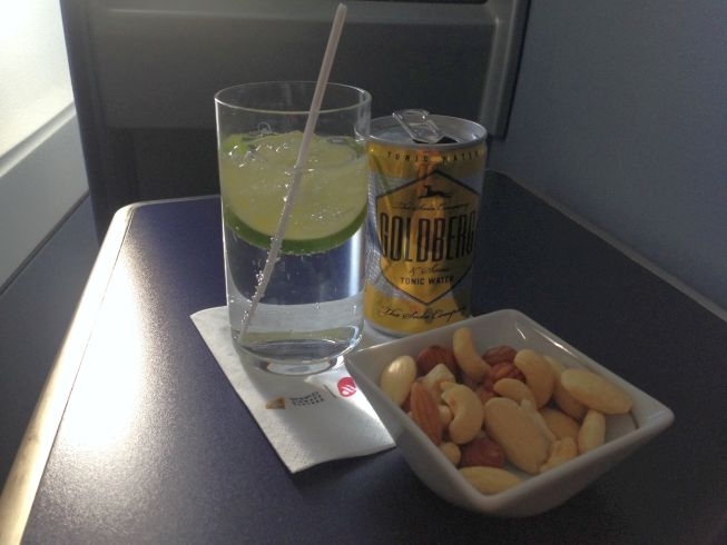 Airberlin new york berlin snack and gin and tonic