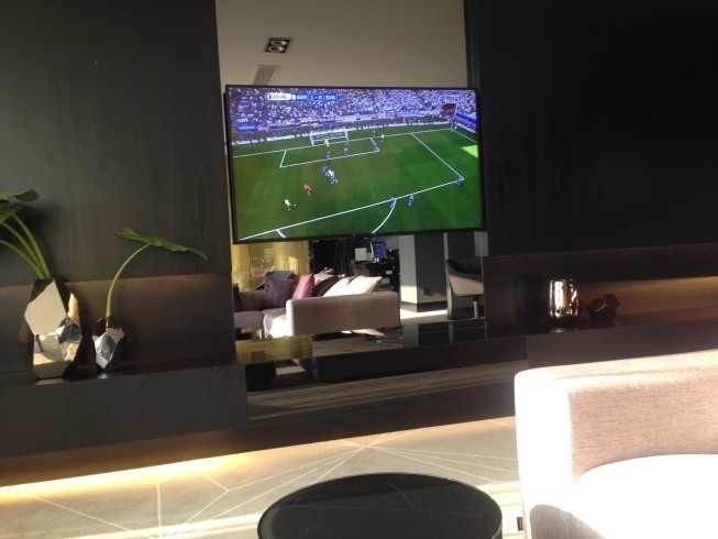 hilton tallinn executive lounge football match