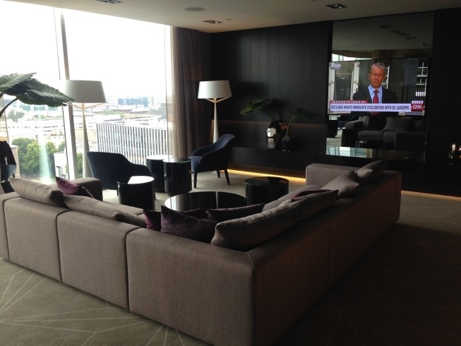 hilton tallinn park review executive lounge TV corner