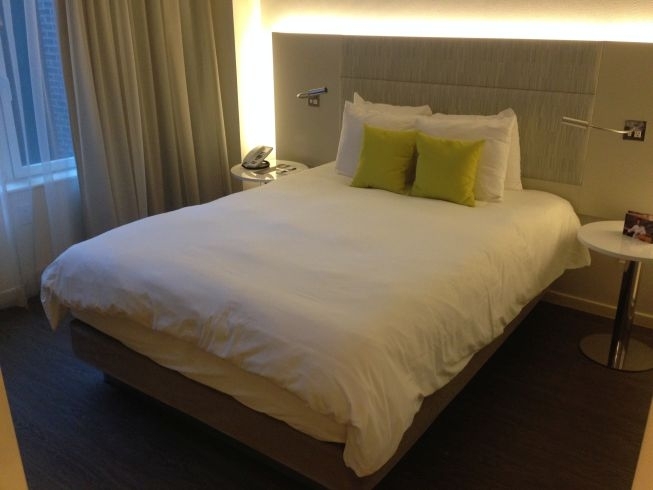 innside melia new york room bed