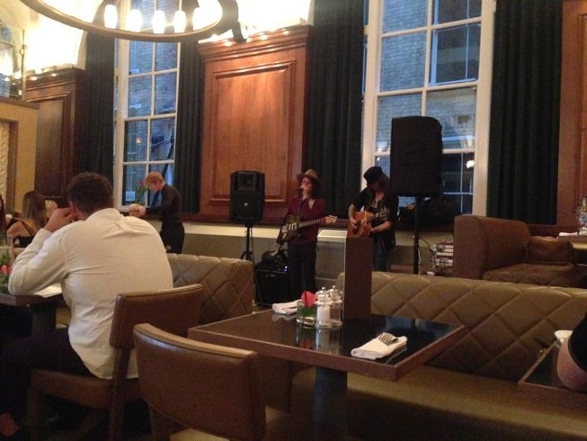 aloft liverpool restaurant NYL live music