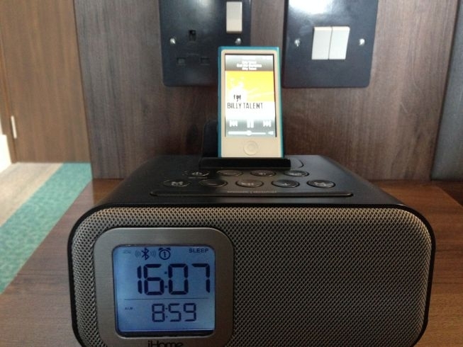 aloft liverpool hotel review room radio alarm clock bluetooth ipod