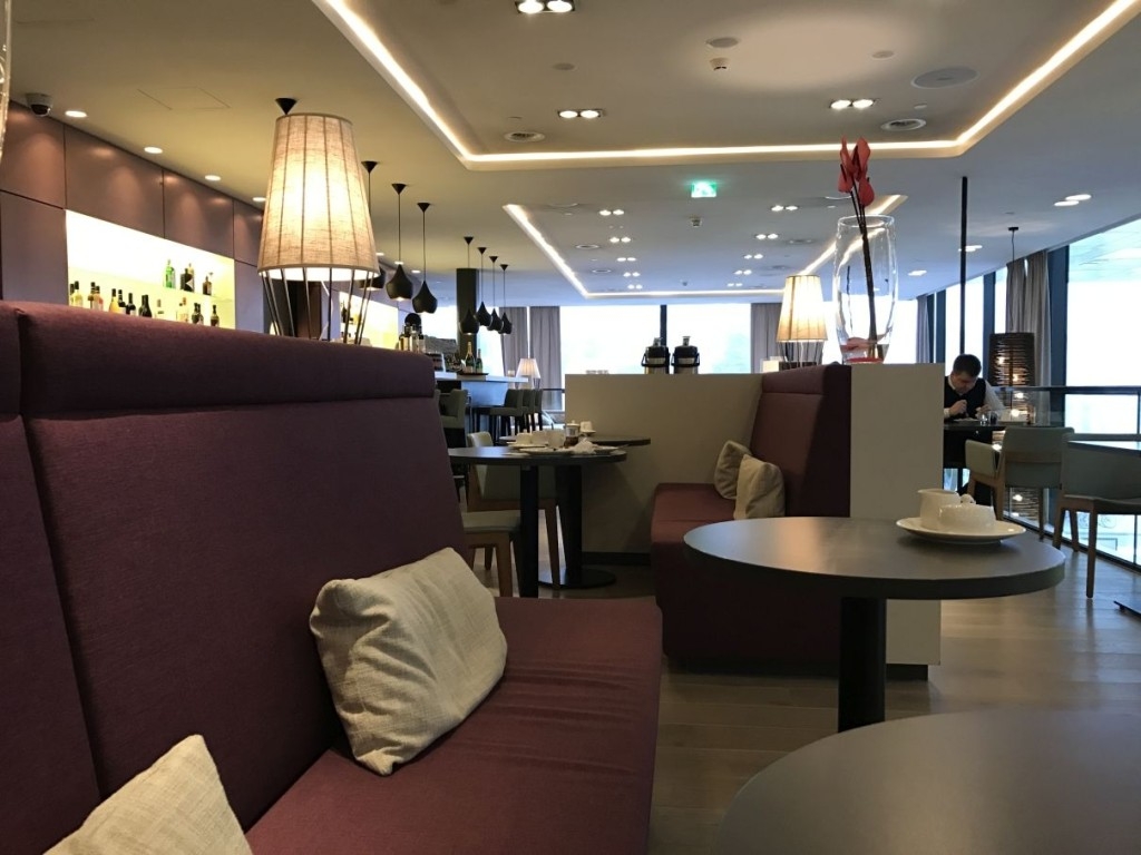 element-by-westin-review-amsterdam-restaurant-breakfast