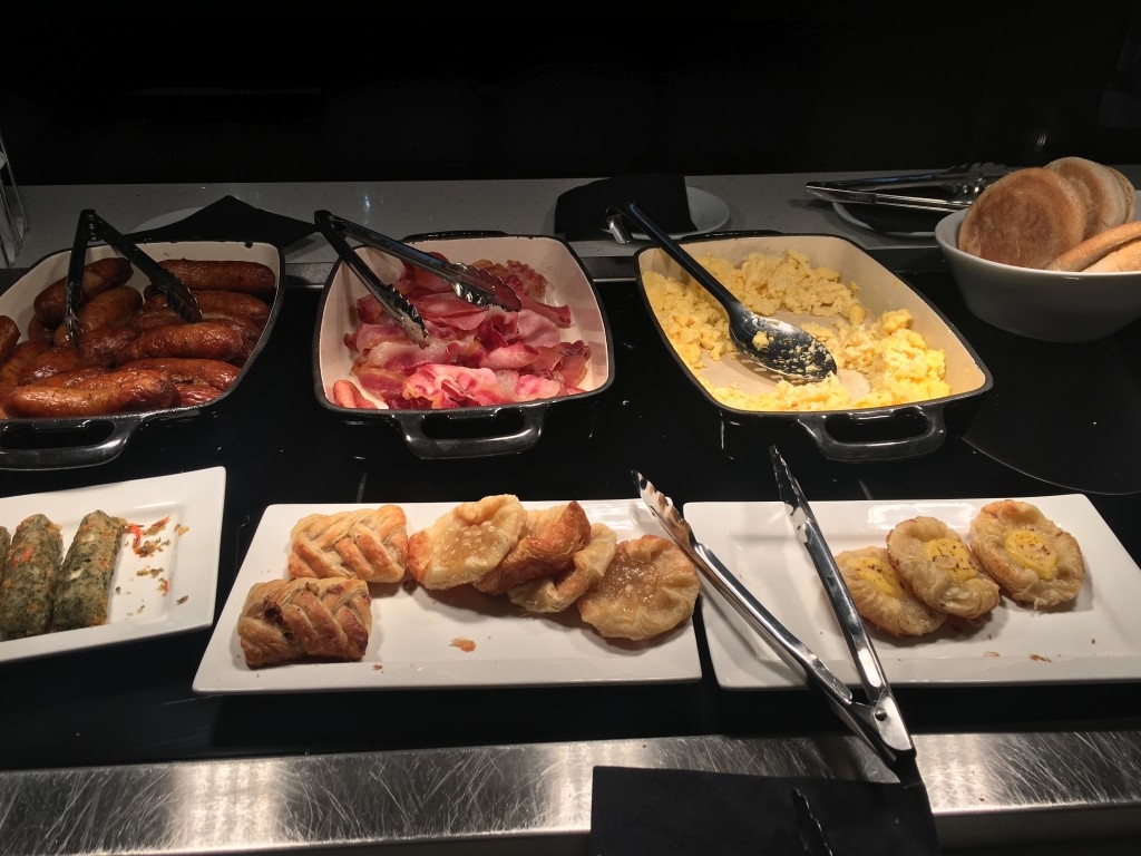 Review Club Aspire lounge Heathrow Terminal 3