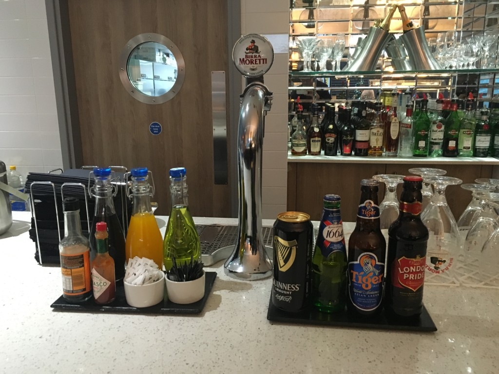 Review Club Aspire lounge Heathrow Terminal 3