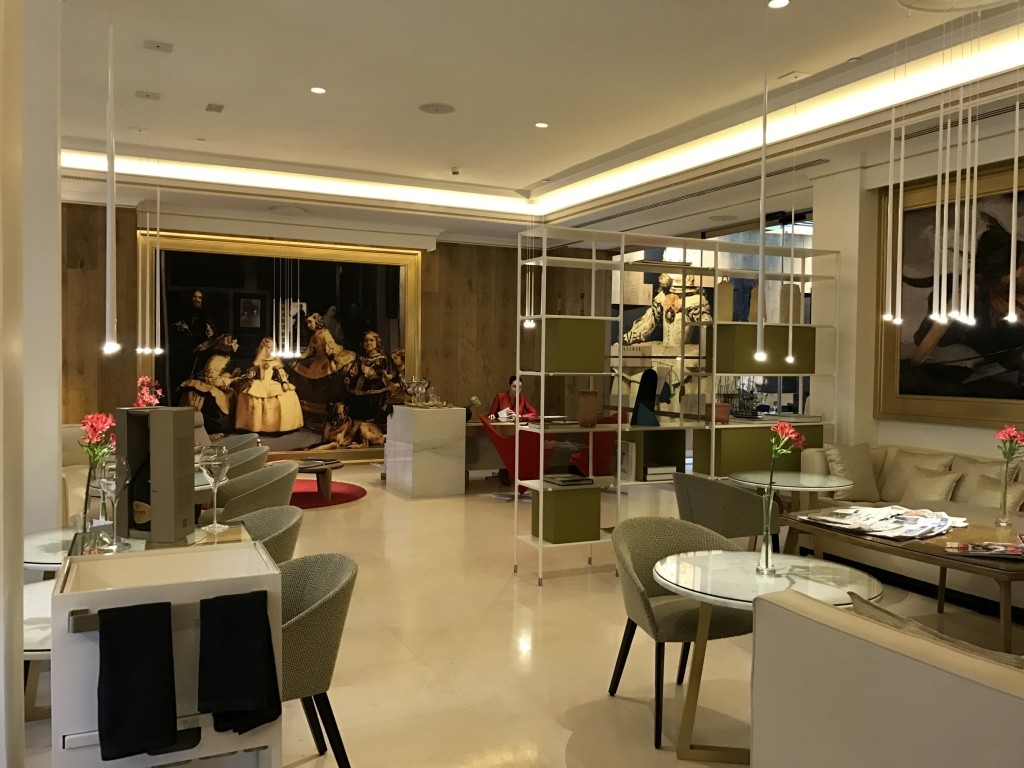 Gran Melia Palacio De Los Duques Madrid Red Level breakfast lounge