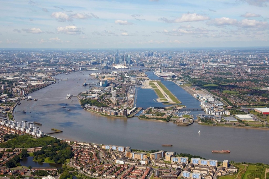 london-city-airport-aerial-present-day