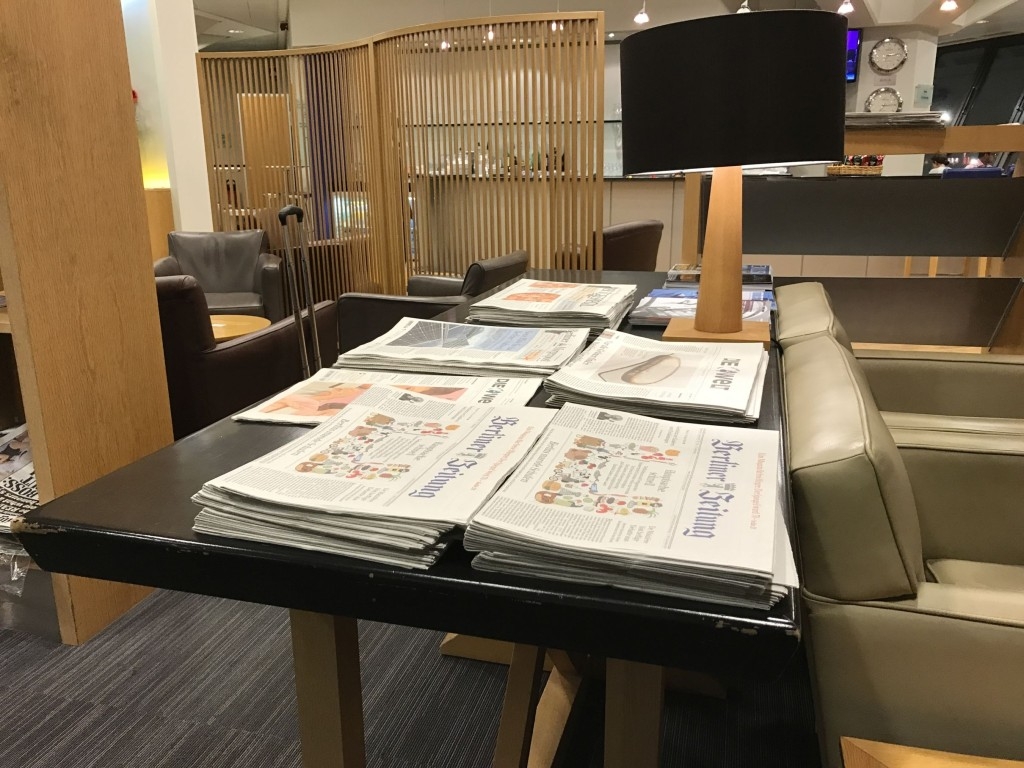 british-airways-terraces-lounge-berlin-tegel-review-newspaper