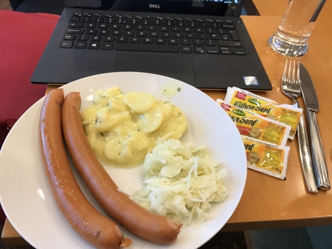 Review JAL Sakura Lounge at Frankfurt Airport