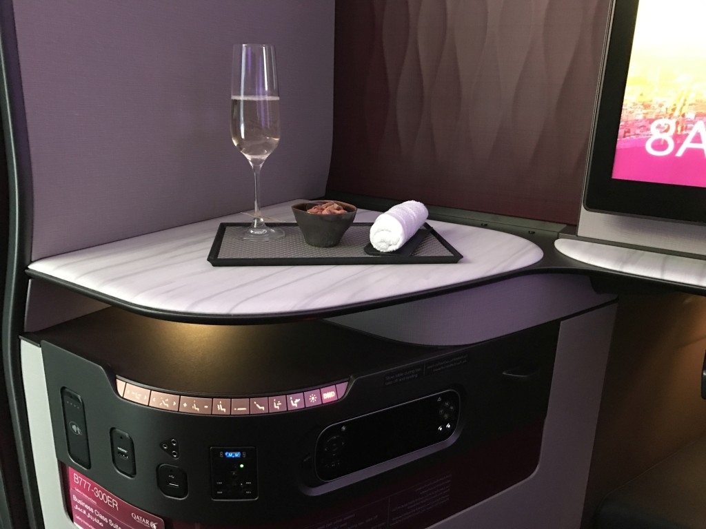 qatar airways new business class seat individual