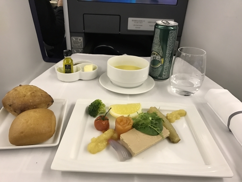 ANA business class review London Heathrow Tokyo Haneda