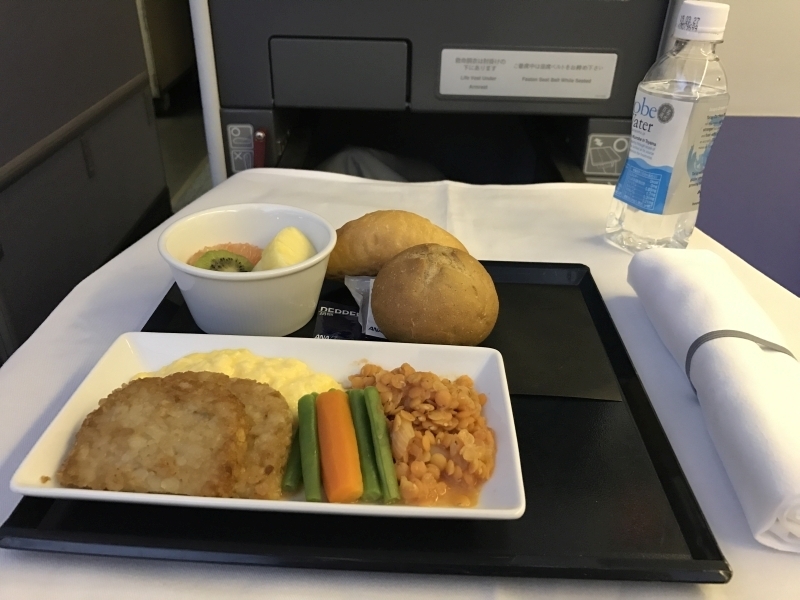 ANA business class review London Heathrow Tokyo Haneda