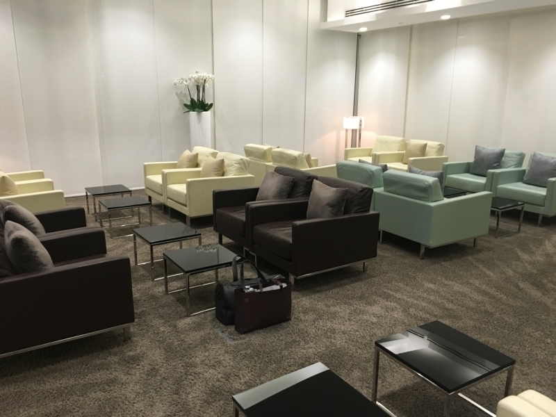 Etihad arrivals lounge review, Abu Dhabi airport