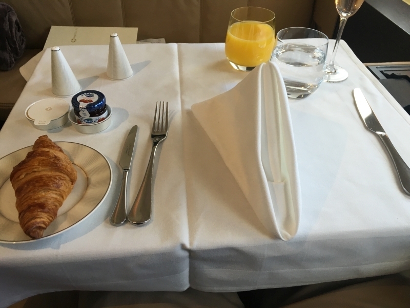 Etihad First Class Apartment A380 food drink