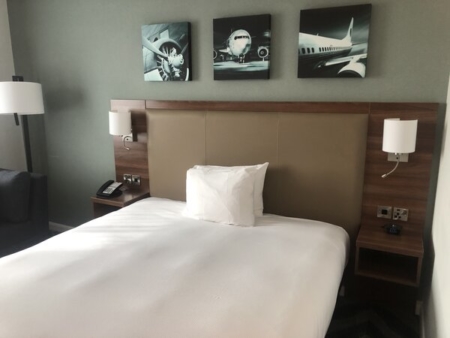 Review Hilton Garden Inn Hatton Cross Heathrow