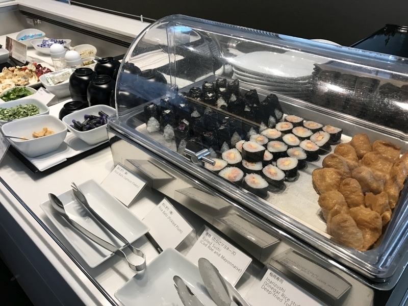 ANA Business Class Lounge Tokyo Haneda review