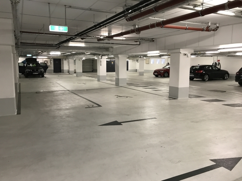 Hampton by Hilton Alexanderplatz Berlin garage review