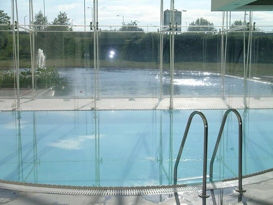 Hilton Hotel Heathrow Terminal 4 pool