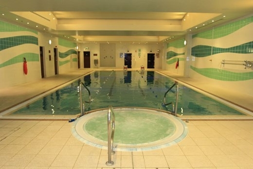 London Heathrow Marriott hotel pool