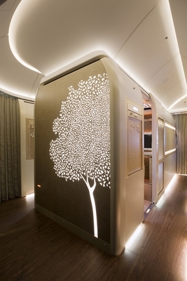 Book Emirates First Class Suite Boeing 777-300ER on miles