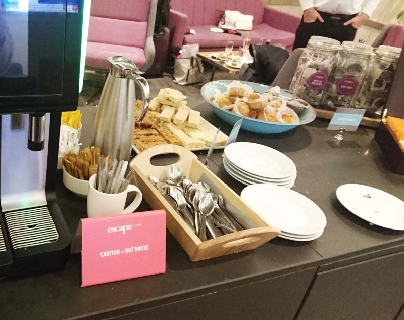 review escape lounge manchester terminal 1