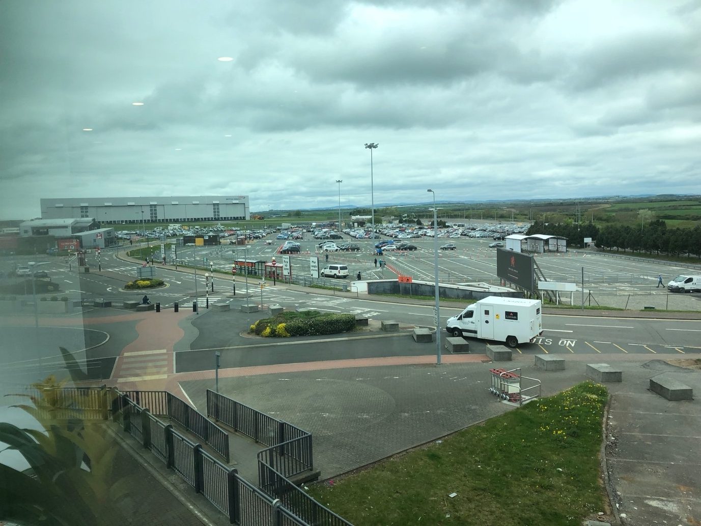 Lolfa Foethus lounge at cardiff airport