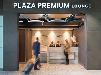 Plaza Premium Heathrow Terminal 5 overcrowding