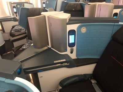 KLM Boeing 787-9 business class