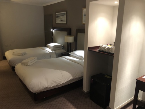 hilton london gatwick airport review