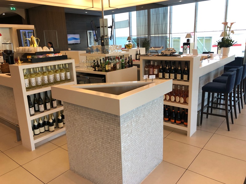 Gulf Air Lounge Heathrow Terminal 4 alcohol selection