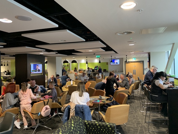 Manchester Airport Terminal 2 Escape Lounge review