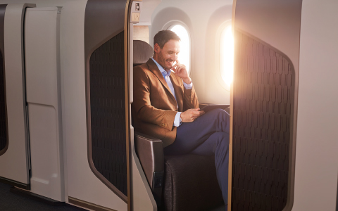 Review Oman Air First Class Suite Boeing 787-9 London to Muscat