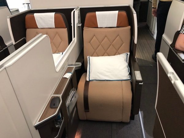 Oman Air business class review Boeing 787-9