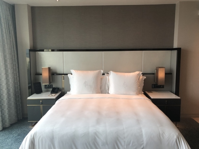 Four Seasons Kuala Lumpur review bed