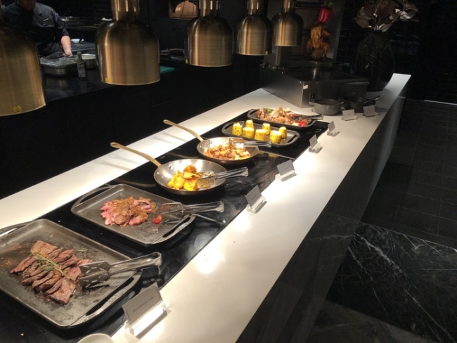 Four Seasons Kuala Lumpur review curate buffet meats