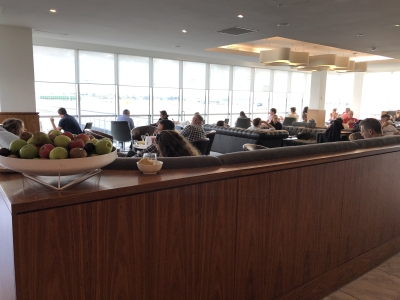 No 1 lounge gatwick north