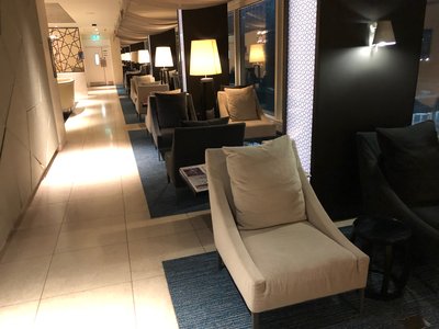 Qatar Airways Premium Lounge London Heathrow Terminal 4 review