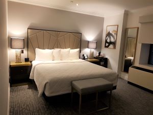 Review The Martinique Hotel New York