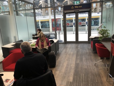 Review Stansted Express First Class