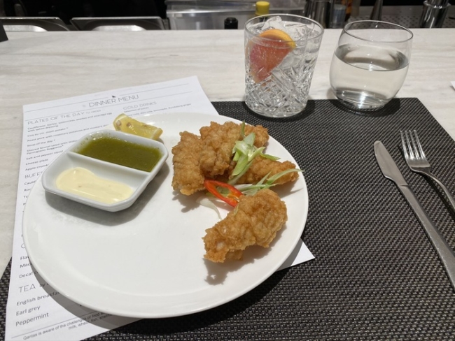 Qantas Lounge Heathrow dining salt & pepper squid